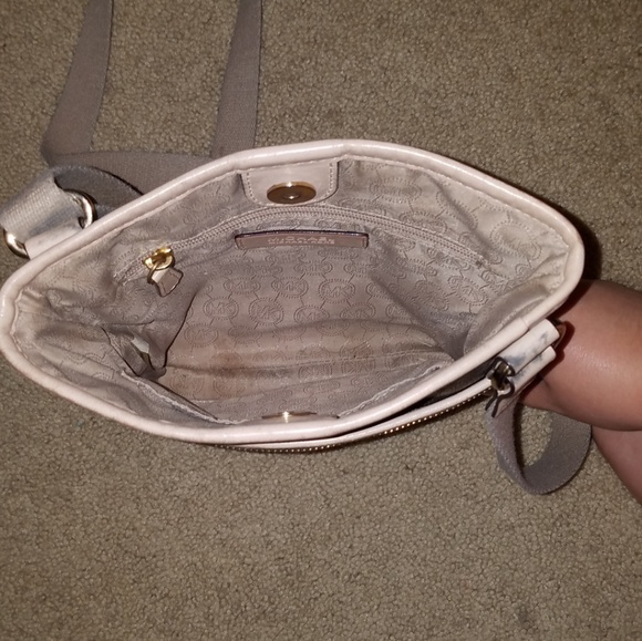 Micheal Kors Crossbody Purse - Picture 3 of 5